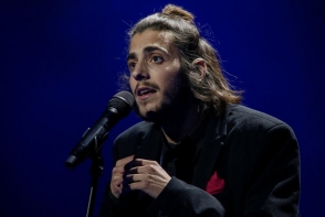 Castigatorul Eurovision, Salvador Sobral, se RETRAGE din muzica. Este grav bolnav? Castigatorul Eurovision, Salvador Sobral, se RETRAGE din muzica. Este grav bolnav?