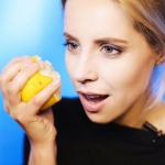 Stiai ca alimentele pe care le consumi iti influenteaza starea de spirit? Silvia Petrov iti arata ce trebuie sa mananci pentru a fi mai fericit - VIDEO